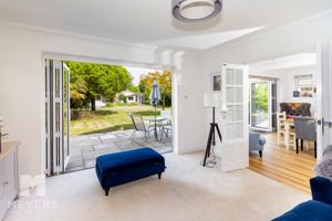 Photo 27- click for photo gallery